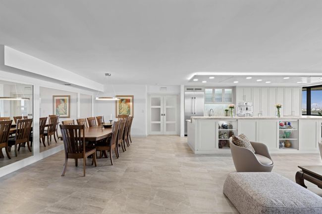 APT-1902 - 1900 Consulate Pl, Condo with 2 bedrooms, 2 bathrooms and null parking in West Palm Beach FL | Image 21
