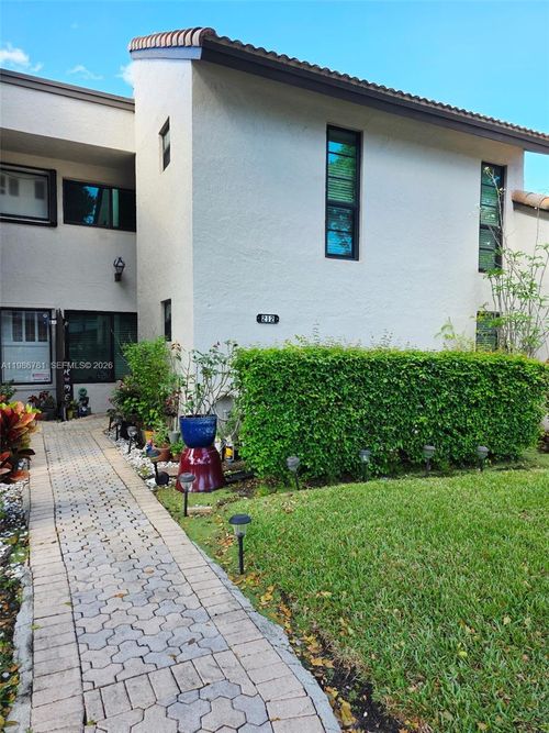 apt-212-9711 N New River Canal Rd, Plantation, FL, 33324-3426 | Card Image