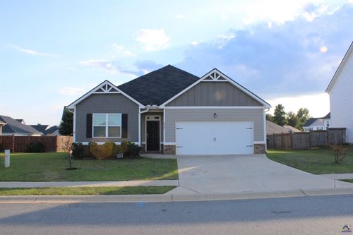 215 Barnyard Way, Perry, GA, 31069-9645 | Card Image