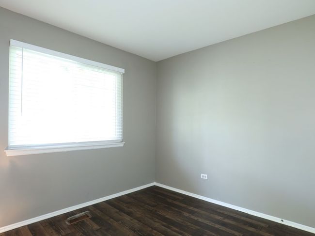 GENEROUSLY SIZED 2ND BEDROOM | Image 21