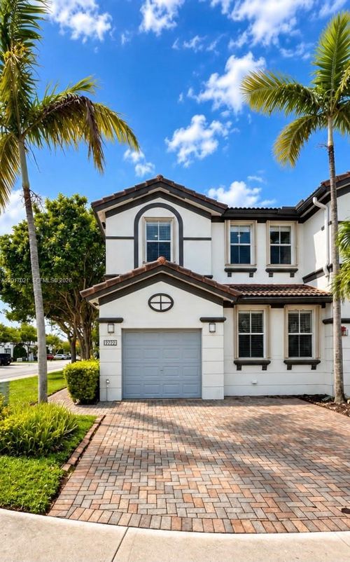 0-7772 Nw 114th Pl, Doral, FL, 33178-1388 | Card Image