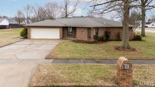 202 N Brushwick Ave, Sikeston, MO, 63801-4681 | Card Image