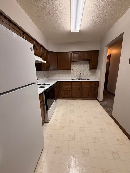 1501 Hill Ave, Spirit Lake, IA, 51360-1655 | Card Image