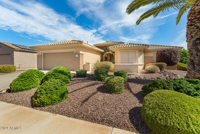 15916 W Zinnia Court, House other with 2 bedrooms, 2 bathrooms and null parking in Surprise AZ | Image 1