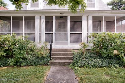 Wonderful screened porch | Image 2