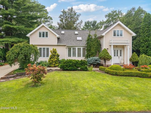 6 Quaker Drive, Colonie, NY, 12309 | Card Image