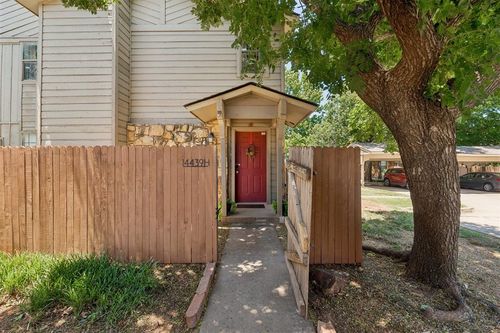 30h-14439 N Pennsylvania Ave, Oklahoma City, OK, 73134-6045 | Card Image