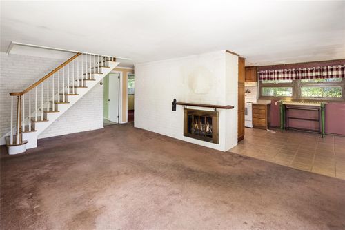 94 East Way, Mount Kisco, NY, 10549-3505 | Card Image