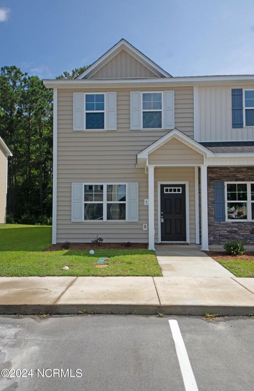 117 Jayden Dr E, Jacksonville, NC, 28546-4130 | Card Image