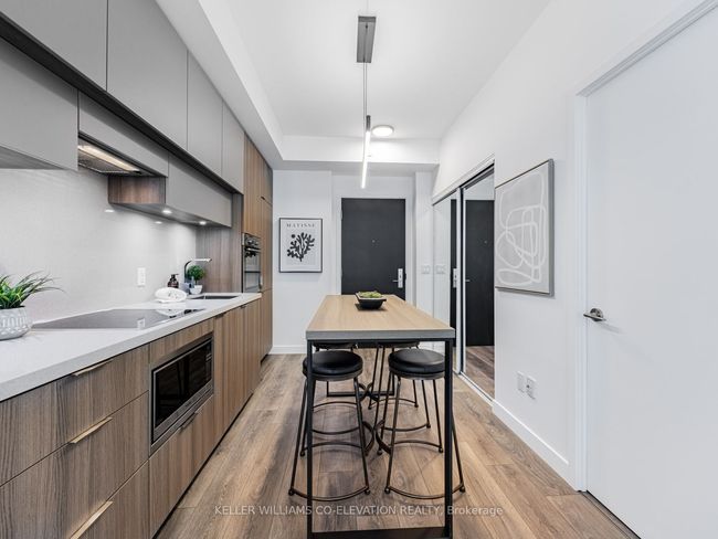 1003 - 8 Eglinton Ave E, Condo with 1 bedrooms, 1 bathrooms and null parking in Toronto ON | Image 14