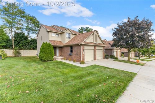 7180 Lavender Ln, Waterford, MI, 48327-4417 | Card Image