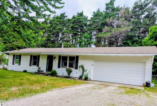 7544 Briar Ln, Bellaire, MI, 49615-9204 | Card Image