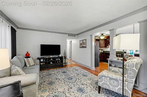 30745 Iroquois Dr, Warren, MI, 48088-5026 | Card Image