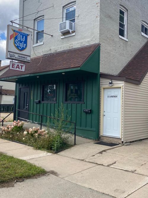 223 W Oneida St, Portage, WI, 53901-1662 | Card Image