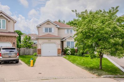 225 Thornbird Pl, House other with 3 bedrooms, 2 bathrooms and 3 parking in Waterloo ON | Image 2