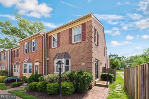 5251 Wilson Blvd, ARLINGTON, VA, 22205-1113 | Card Image
