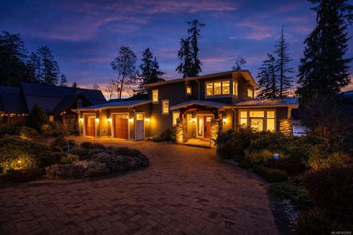 7304 Lakefront Dr, Lake Cowichan, BC, V8N6L3 | Card Image