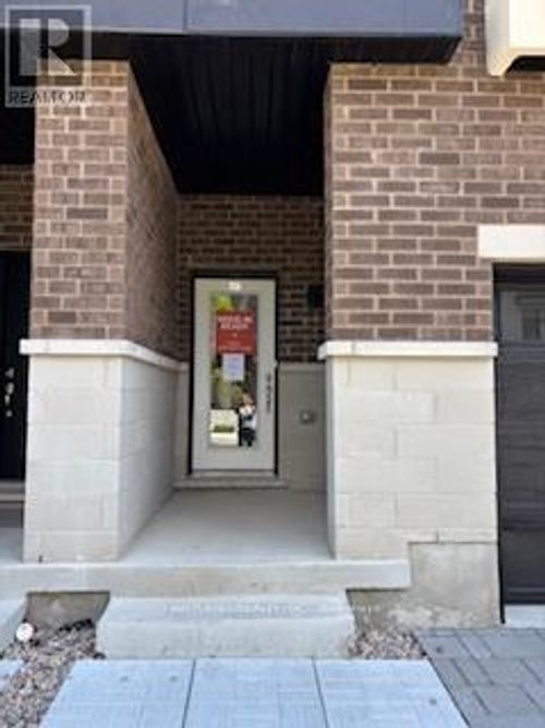 407-1695 Dersan St, Pickering, ON, L1X0S9 | Card Image