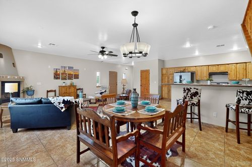 272 Wall Ave, Las Cruces, NM, 88001-7609 | Card Image