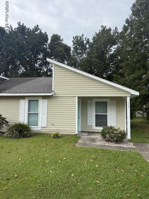 100 Twin Wood Dr, Havelock, NC, 28532-1965 | Card Image