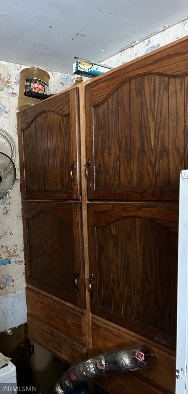 Kitchen pantry | Image 22