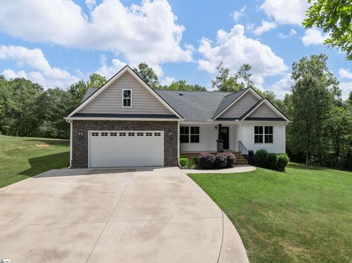 10938 Reidville Rd, Greer, SC, 29651-7520 | Card Image