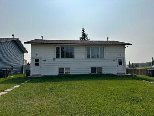 5207 61 Avenue, Ponoka, AB, T4J1E8 | Card Image