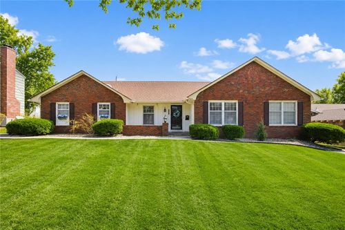 11601 Wornall Rd, Kansas City, MO, 64114-5637 | Card Image