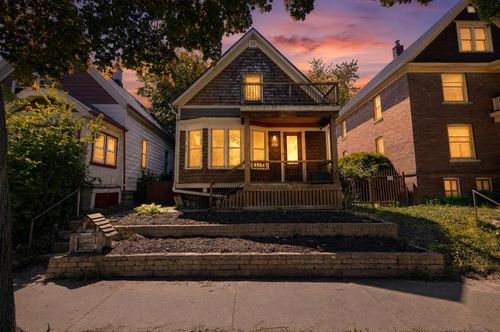 2733 N Bremen Street, Milwaukee, WI, 53212 | Card Image