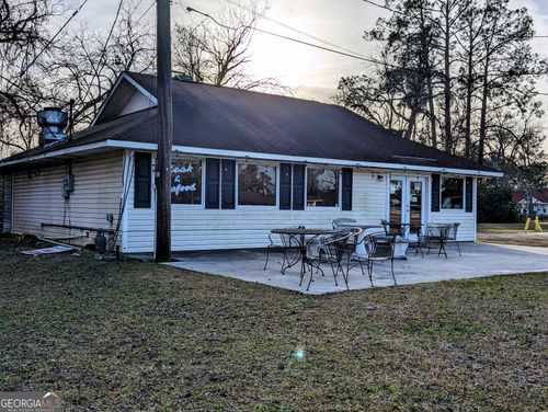 210 S Main St, Odum, GA, 31555-6712 | Card Image