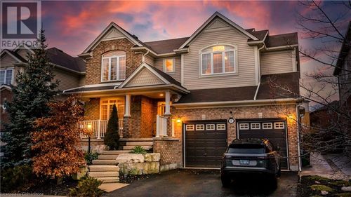 76 Blossomfield Cres, Cambridge, ON, N1S0A5 | Card Image