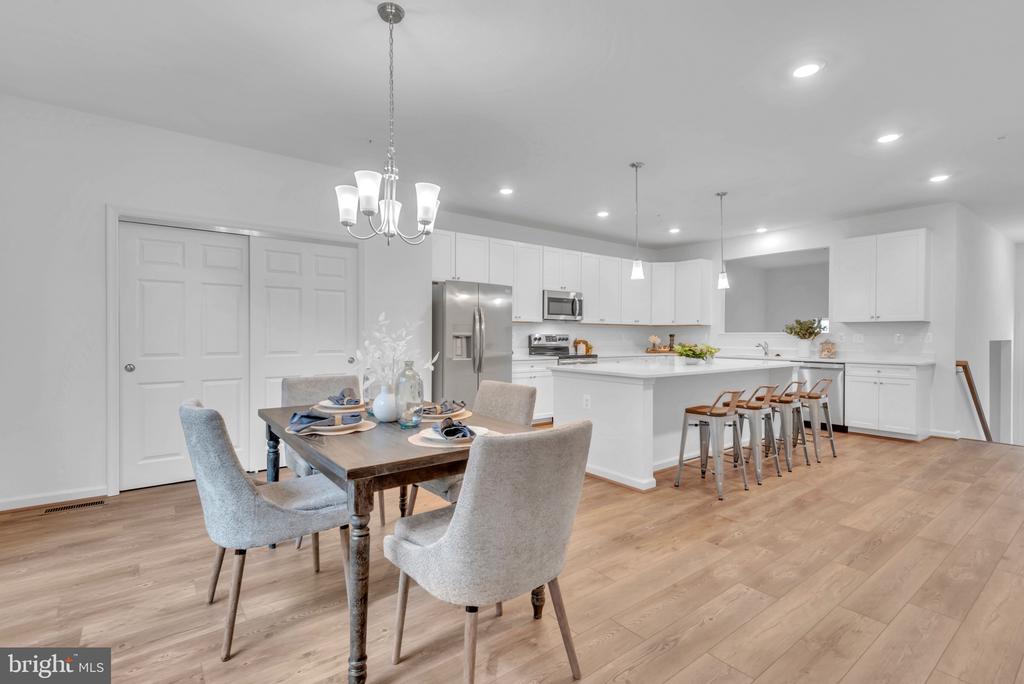 Featherstone Rd, Pasadena, MD 21122