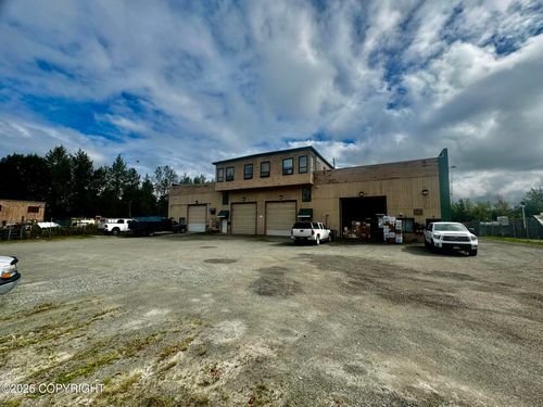 7851 Spring St, Anchorage, AK, 99518-3218 | Card Image