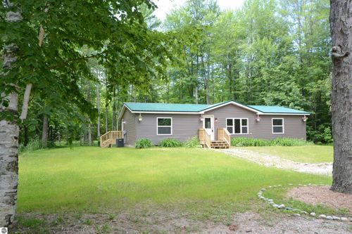 7273 Cadillac Hwy, Benzonia, MI, 49616-9683 | Card Image