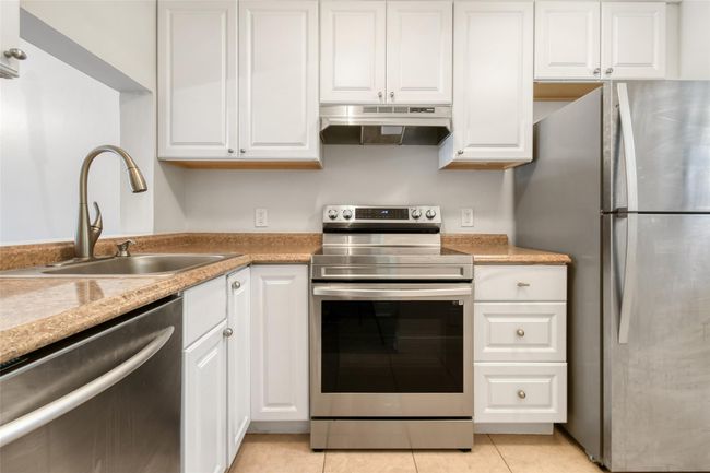 APT-11 - 410 N Cypress Dr, Townhouse with 2 bedrooms, 2 bathrooms and null parking in Tequesta FL | Image 7