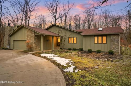 201 Rebel Dr, Pewee Valley, KY, 40056-9008 | Card Image