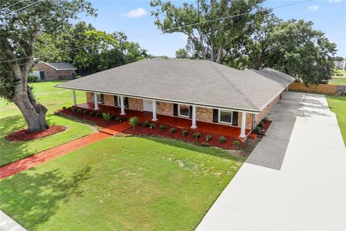 492 Fairfield Avenue, Gretna, LA, 70056 | Card Image