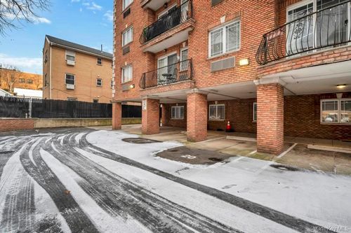 p20-69-07 43rd Ave, Woodside, NY, 11377-9100 | Card Image