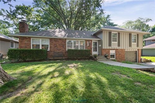 5223 Cody St, Shawnee, KS, 66203-1440 | Card Image