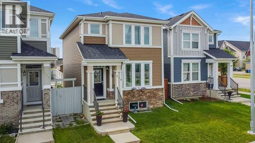 124 Red Embers Cres Ne, Calgary, AB, T3N0R4 | Card Image