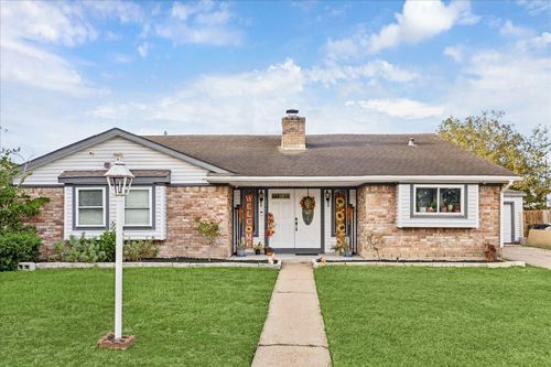 10402 Huntington Point Dr, Houston, TX, 77099-3620 | Card Image