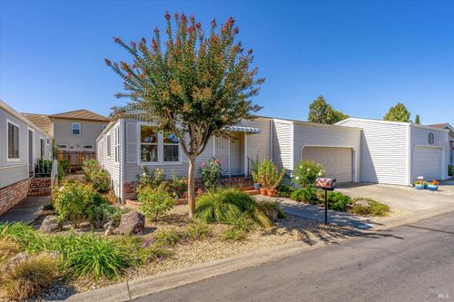 56 Falcon Crest Circle, Napa, CA, 94558 | Card Image