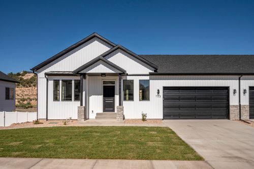 694 S Liberty Cove Dr, Cedar City, UT, 84720-1418 | Card Image