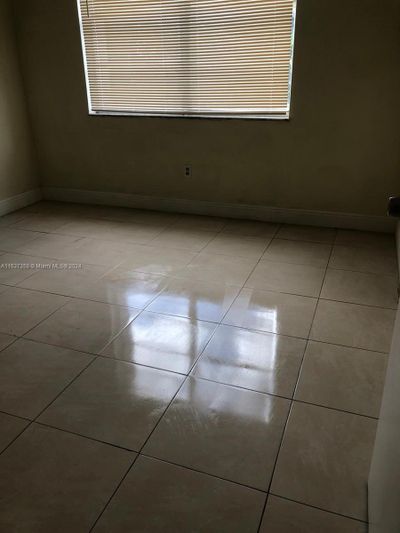 A-202 - 482 Nw 165th St Rd, Condo with 2 bedrooms, 2 bathrooms and null parking in Miami FL | Image 2