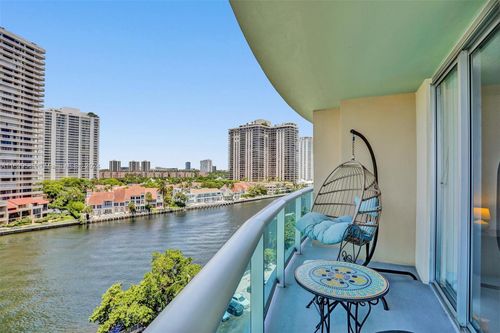 915-19390 Collins Ave, Sunny Isles Beach, FL, 33160 | Card Image