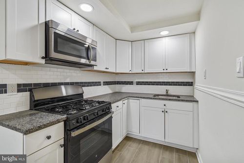 1246 Wycombe Ave, DARBY, PA, 19023-1427 | Card Image