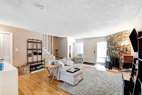 c-315 N Acacia Ave, Fullerton, CA, 92831 | Card Image