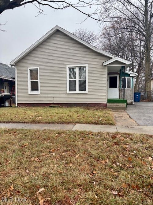 3030 Chase St, Toledo, OH, 43611-3307 | Card Image
