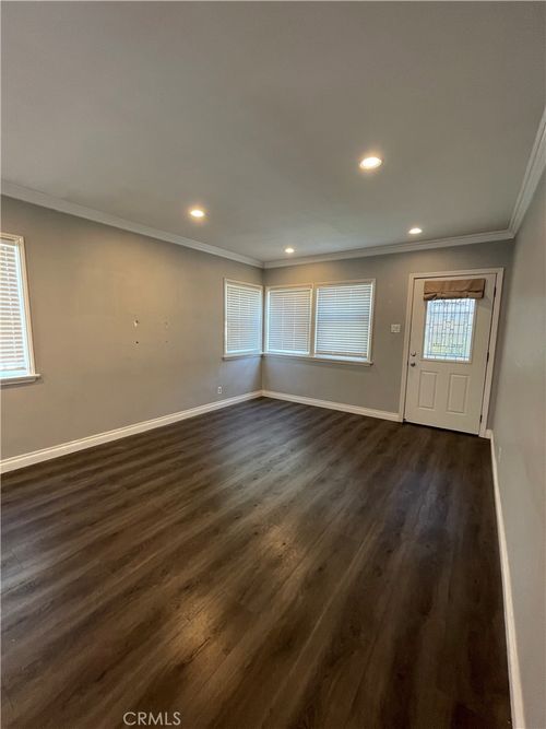 5726 Rocket St, Lakewood, CA, 90713 | Card Image