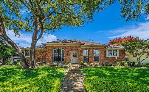 7335 Debbe Dr, Dallas, TX, 75252-6323 | Card Image